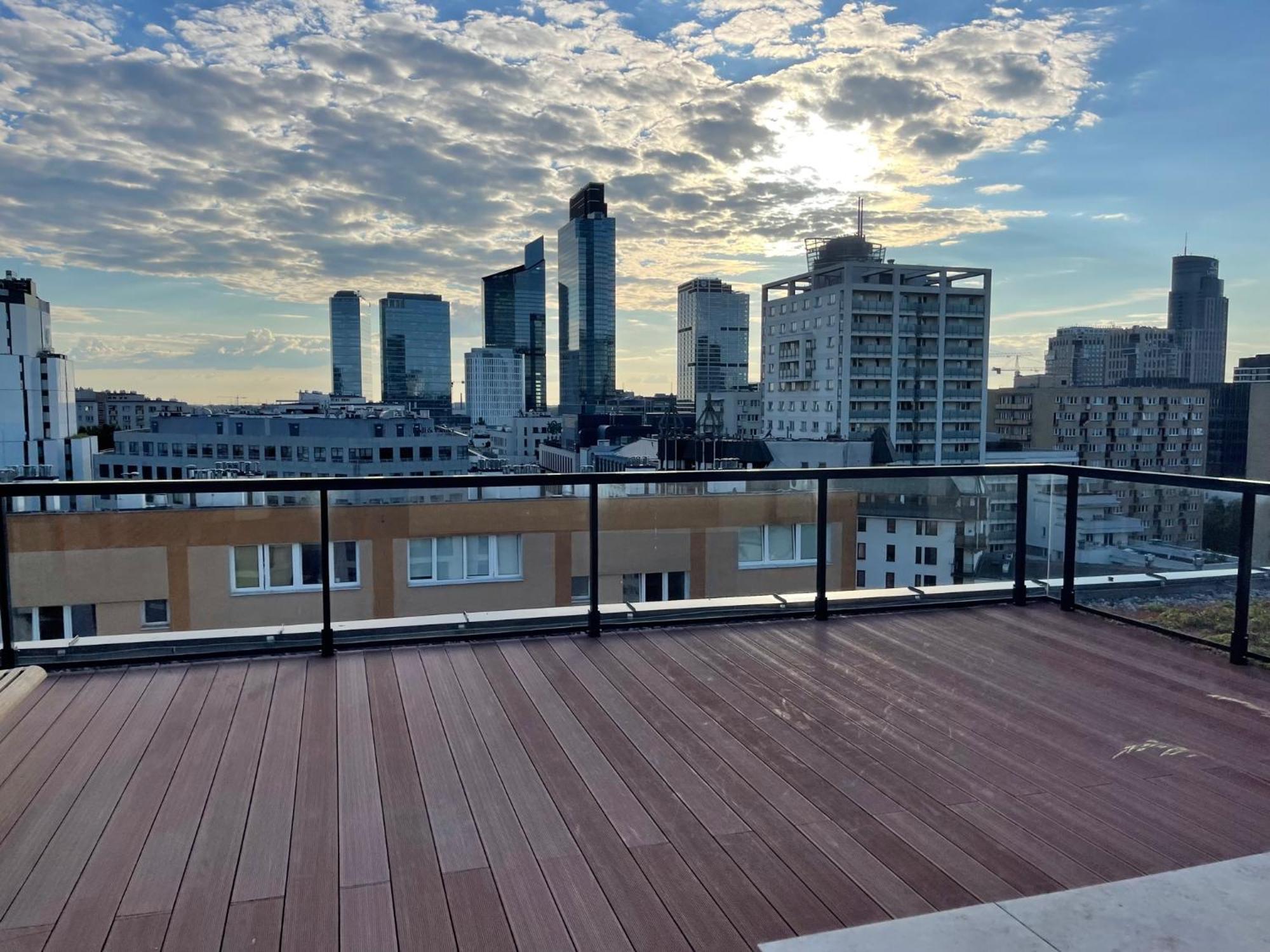 Sienna 65 - Taras Na Dachu Z Panorama 360 Na Warszawe -Roof Terrace With A Beautiful View - Prywatny Balkon - Private Balcony - Better Rental Varsó Kültér fotó